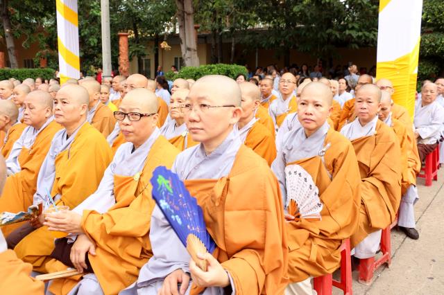 PG Bình Dương: Chào mừng Đại lễ Phật đản PL.2562 – DL.2018