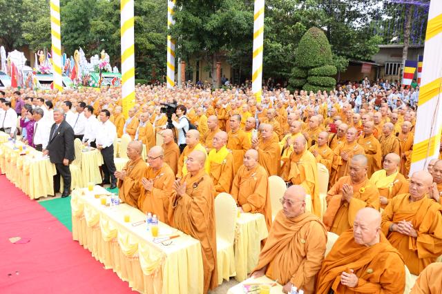 PG Bình Dương: Chào mừng Đại lễ Phật đản PL.2562 – DL.2018