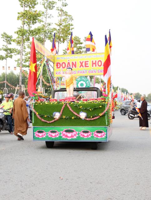 Bình Dương: Tưng bừng chào mừng Đại lễ Phật Đản