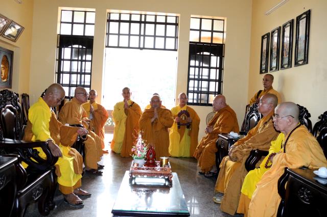 Bình Dương: Buổi thuyết giảng đầu tiên tại đạo tràng an cư kiết hạ.