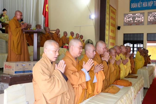 Bình Dương: Buổi thuyết giảng đầu tiên tại đạo tràng an cư kiết hạ.