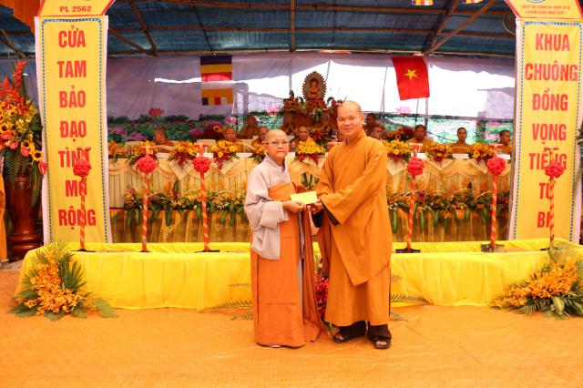 Bình Dương: Đặt đá xây dựng và bổ nhiệm Viện Chủ, Trụ trì chùa Phổ Hiền.