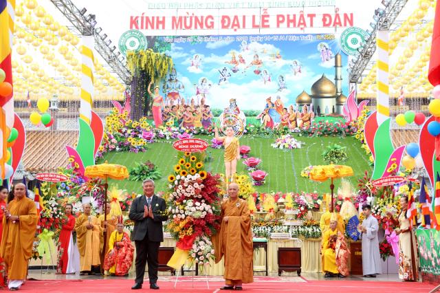 PG Bình Dương: Chào mừng Đại lễ Phật đản PL.2562 – DL.2018