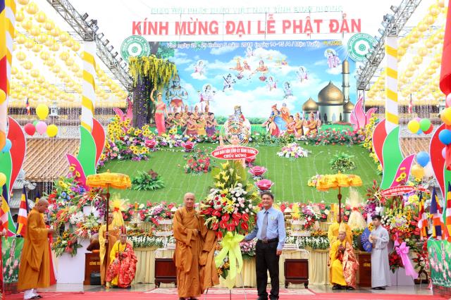 PG Bình Dương: Chào mừng Đại lễ Phật đản PL.2562 – DL.2018