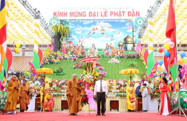 PG Bình Dương: Chào mừng Đại lễ Phật đản PL.2562 – DL.2018
