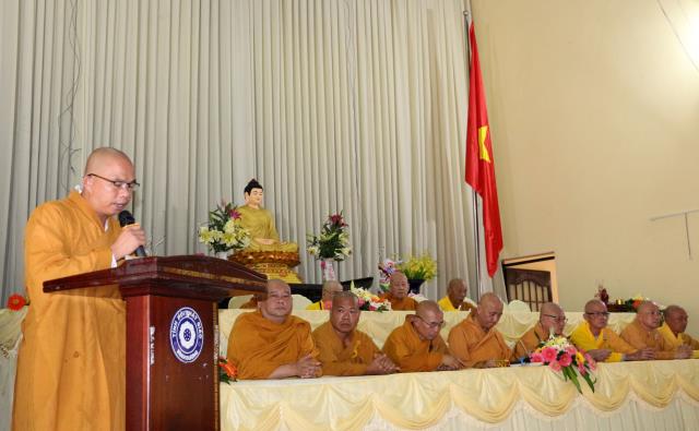 Bình Dương: Buổi thuyết giảng đầu tiên tại đạo tràng an cư kiết hạ.