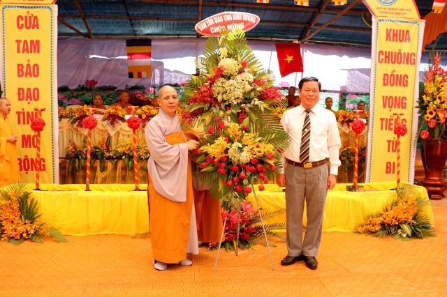 Bình Dương: Đặt đá xây dựng và bổ nhiệm Viện Chủ, Trụ trì chùa Phổ Hiền.