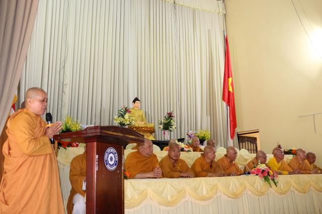Bình Dương: Buổi thuyết giảng đầu tiên tại đạo tràng an cư kiết hạ.