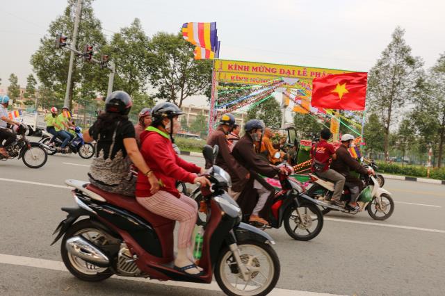 Bình Dương: Tưng bừng chào mừng Đại lễ Phật Đản