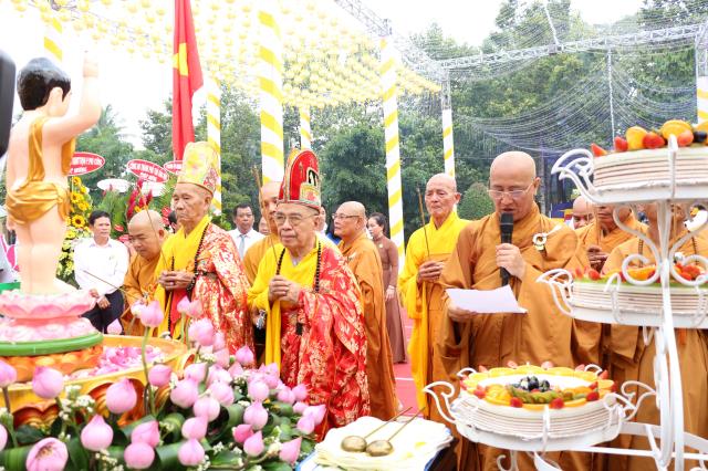 PG Bình Dương: Chào mừng Đại lễ Phật đản PL.2562 – DL.2018