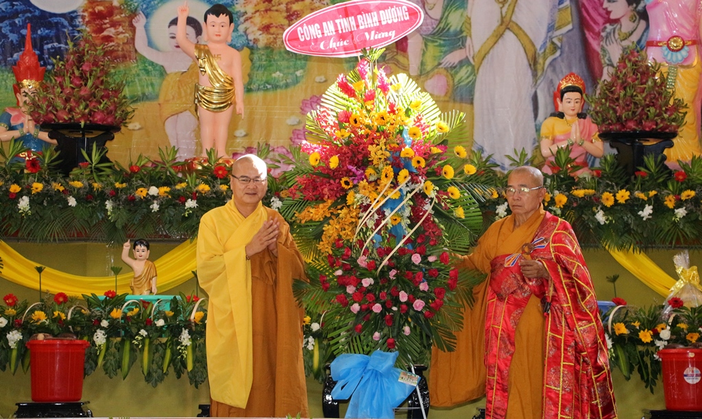 Bình Dương: BTS thị xã Tân Uyên tổ chức Đại lễ Phật Đản PL.2562 – DL.2018