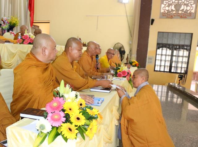 Bình Dương: Buổi thuyết giảng đầu tiên tại đạo tràng an cư kiết hạ.