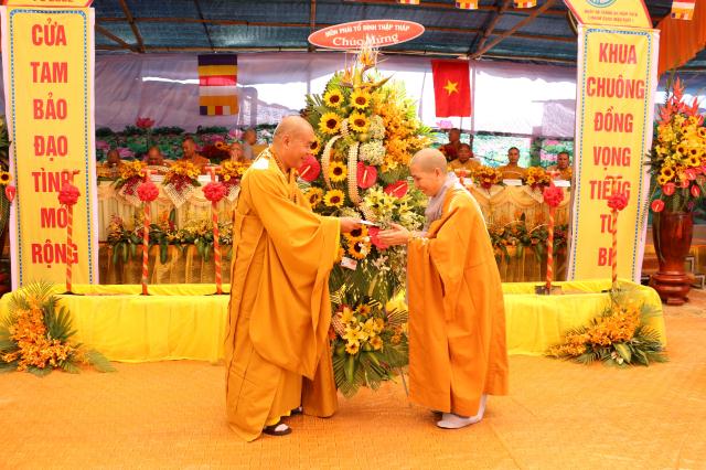 Bình Dương: Đặt đá xây dựng và bổ nhiệm Viện Chủ, Trụ trì chùa Phổ Hiền.
