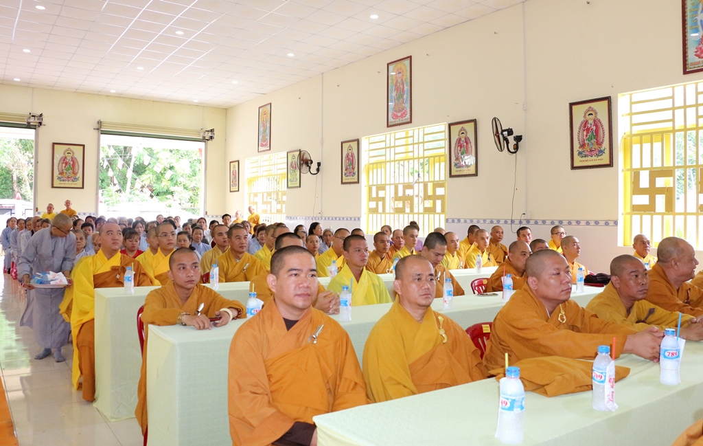 Bình Dương: Đại lễ Phật Đản của BTS GHPGVN thị xã Bến Cát