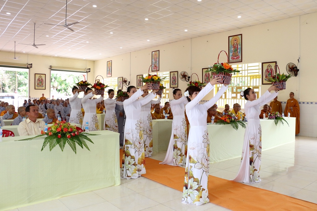 Bình Dương: Đại lễ Phật Đản của BTS GHPGVN thị xã Bến Cát