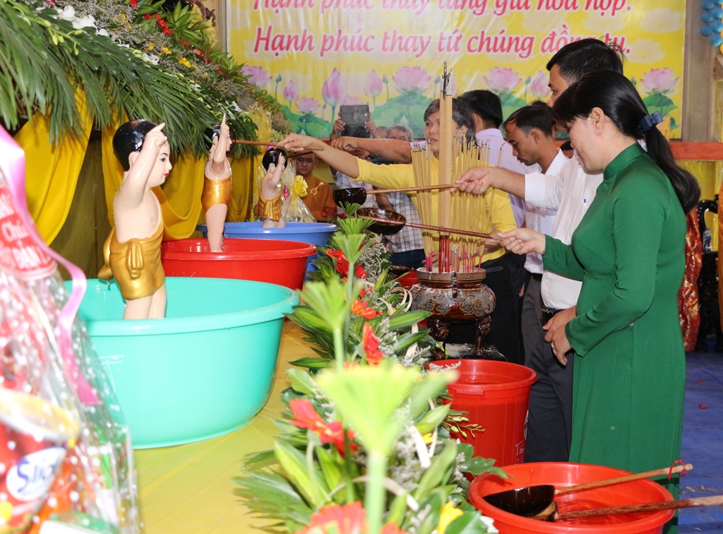 Bình Dương: BTS thị xã Tân Uyên tổ chức Đại lễ Phật Đản PL.2562 – DL.2018