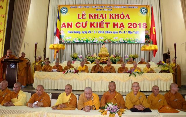 Phật giáo Bình Dương vào mùa an cư kiết hạ.