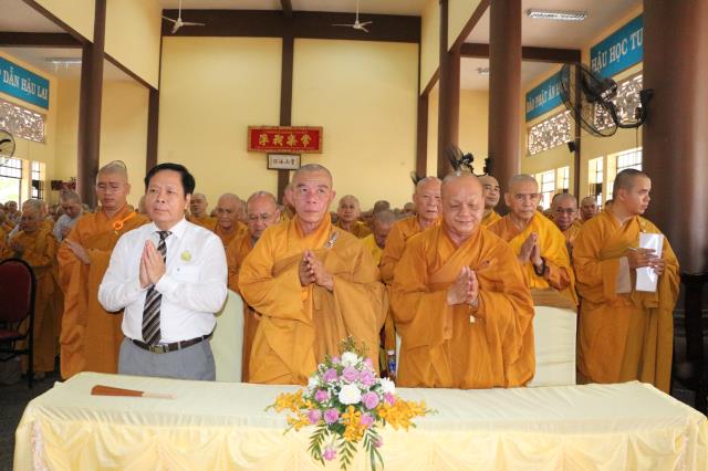 Phật giáo Bình Dương vào mùa an cư kiết hạ.