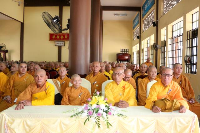 Phật giáo Bình Dương vào mùa an cư kiết hạ.