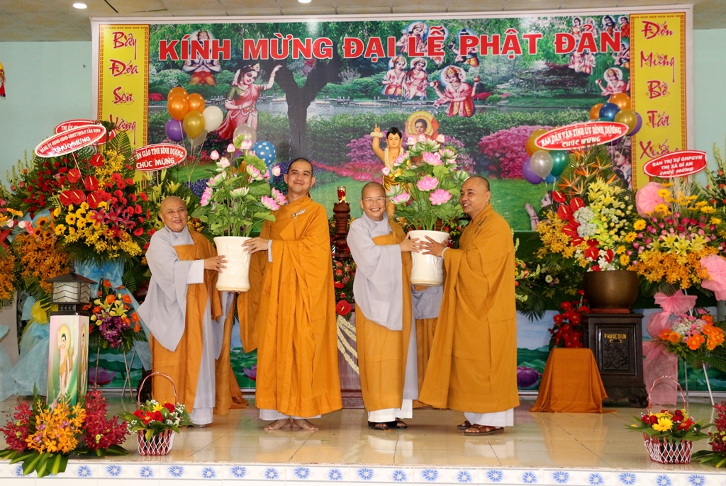 Bình Dương: Đại lễ Phật Đản của BTS GHPGVN thị xã Bến Cát
