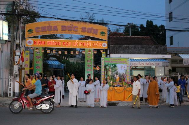 Bình Dương: Tưng bừng chào mừng Đại lễ Phật Đản