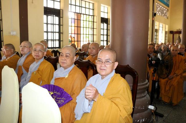 Phật giáo Bình Dương vào mùa an cư kiết hạ.