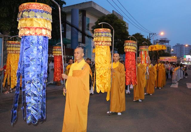 Bình Dương: Tưng bừng chào mừng Đại lễ Phật Đản