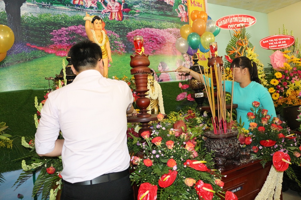 Bình Dương: Đại lễ Phật Đản của BTS GHPGVN thị xã Bến Cát