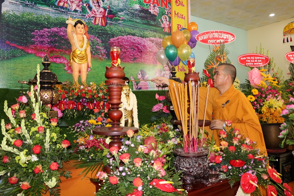 Bình Dương: Đại lễ Phật Đản của BTS GHPGVN thị xã Bến Cát
