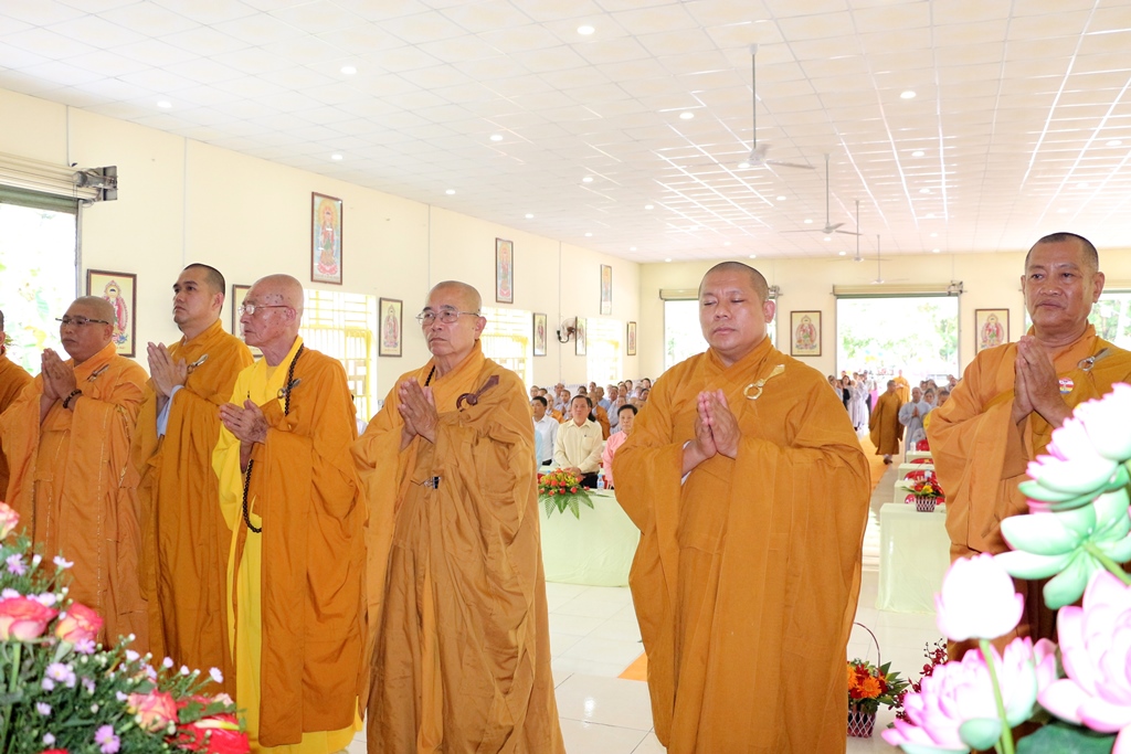 Bình Dương: Đại lễ Phật Đản của BTS GHPGVN thị xã Bến Cát