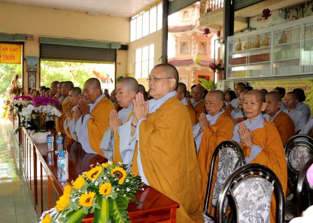 Lễ khai hạ cho Chư Ni tỉnh Bình Dương
