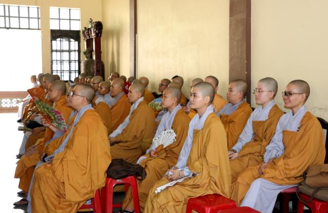 Phật giáo Bình Dương vào mùa an cư kiết hạ.