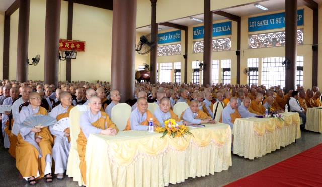 Phật giáo Bình Dương vào mùa an cư kiết hạ.