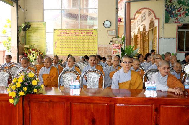 Lễ khai hạ cho Chư Ni tỉnh Bình Dương