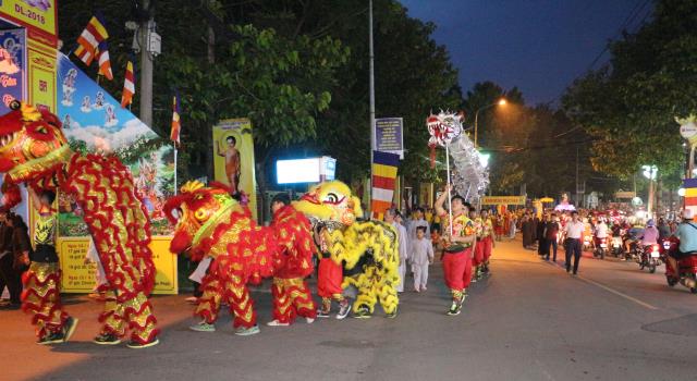 Bình Dương: Tưng bừng chào mừng Đại lễ Phật Đản