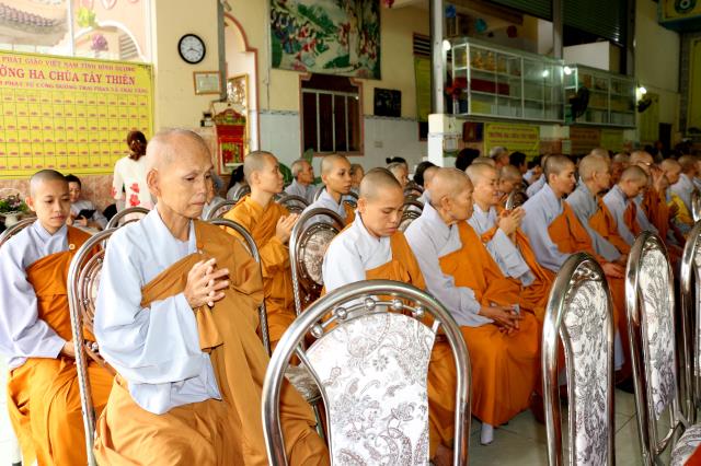 Lễ khai hạ cho Chư Ni tỉnh Bình Dương