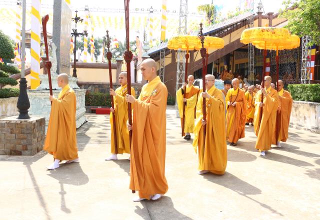 Phật giáo Bình Dương vào mùa an cư kiết hạ.