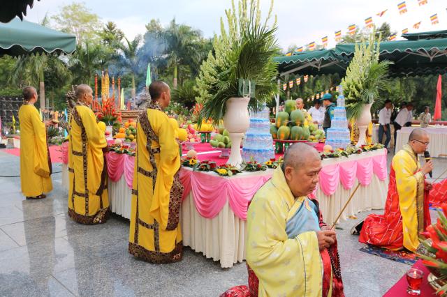 Đại Lễ Trai Đàn Chẩn Tế Cầu Siêu Tiết Thanh Minh.