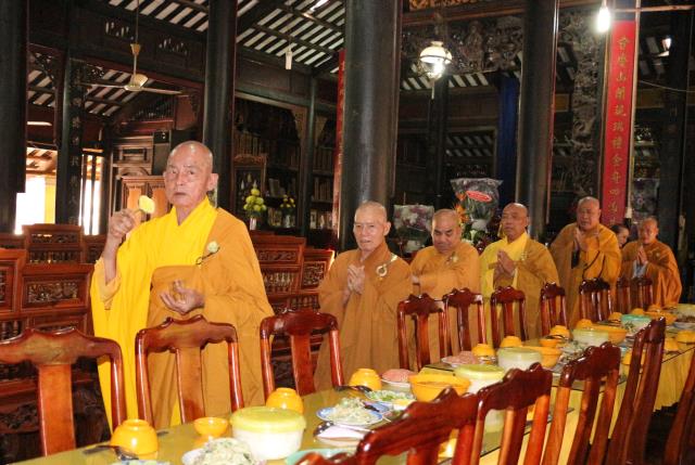 Phật giáo Bình Dương vào mùa an cư kiết hạ.