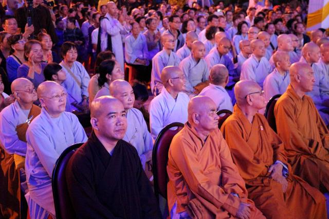 Bình Dương: Tưng bừng chào mừng Đại lễ Phật Đản