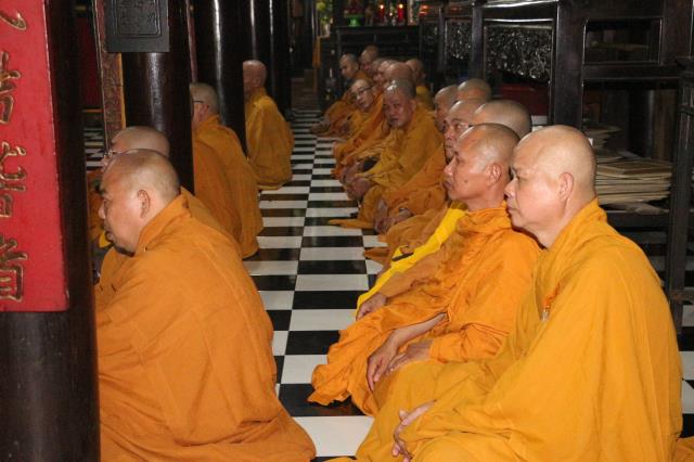 Phật giáo Bình Dương vào mùa an cư kiết hạ.
