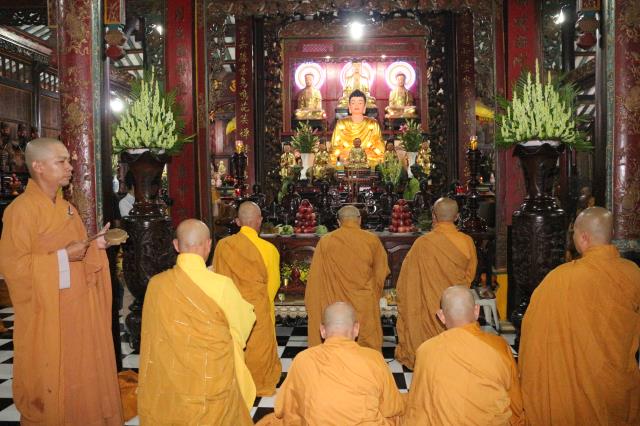 Phật giáo Bình Dương vào mùa an cư kiết hạ.
