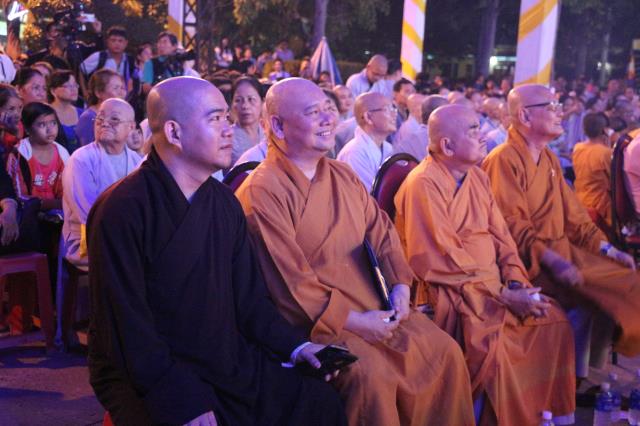 Bình Dương: Tưng bừng chào mừng Đại lễ Phật Đản