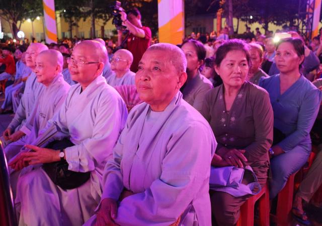 Bình Dương: Tưng bừng chào mừng Đại lễ Phật Đản