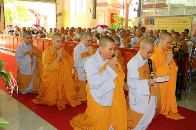 Lễ khai hạ cho Chư Ni tỉnh Bình Dương
