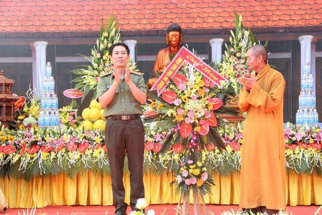 Thái Bình: Chùa Phúc Minh tổ chức Phật đản, thượng lương Chính điện