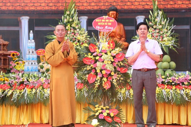 Thái Bình: Chùa Phúc Minh tổ chức Phật đản, thượng lương Chính điện