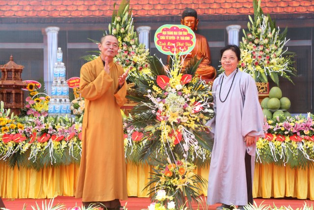 Thái Bình: Chùa Phúc Minh tổ chức Phật đản, thượng lương Chính điện