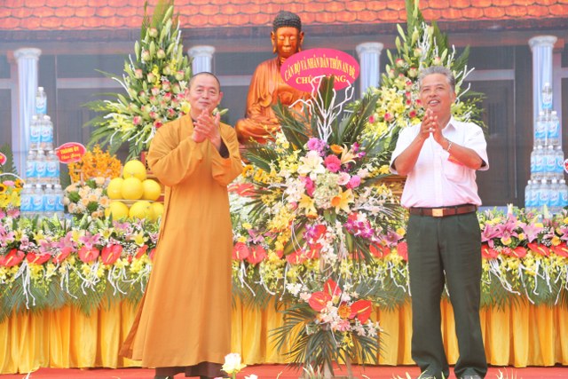 Thái Bình: Chùa Phúc Minh tổ chức Phật đản, thượng lương Chính điện