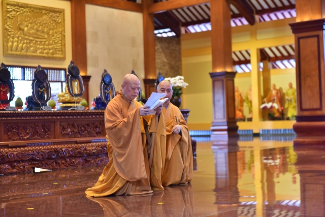 Đại giới đàn Trí Tịnh: Lễ truyền giới Tỳ-kheo tại giới trường Việt Nam Quốc Tự